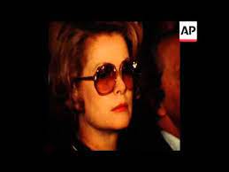 4 april 1954 callas sings gluck's alceste at la scala, milan, under carlo maria giulini. Synd 21 9 77 Funeral Of Singer Maria Callas In Paris Youtube