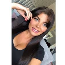 Amy Warwick's Instagram, Twitter & Facebook