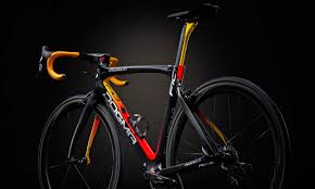 6.8% lighter than its f8 predecessor, and ridden to multiple wins by pro team, team sky, the pinarello dogma f10 road bike is the ultimate choice for discerning. Pinarello Fades In 2018 Dogma F10 Road Bike With Subtle Gradients Bikerumor