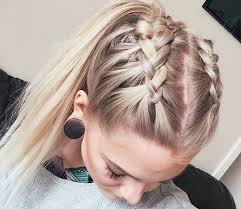 The french braid has a short hair variant that uses bobby pins to hold the hairstyle. 25 Stunning French Braid Hairstyles For 2021