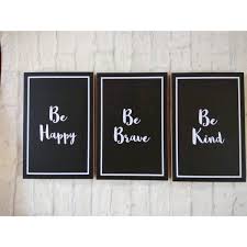 15 cm tulisan kayu huruf timbul hiasan dinding wooden tanpa po: Jual Walldecor Wall Decor Tulisan Motivasi Hiasan Dinding Poster Kayu Shabby Chic Quote Inspiratif Be Happy Brave Kind Monokrom Di Lapak Replica Toys Diecast Bukalapak