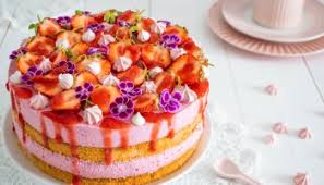 Einen wunderschönen guten morgen liebe qommunity und an alle mamas da draßen alles gute zum muttertag! Erdbeer Stracciatella Torte Mit Schoko Erdbeeren Mein Naschgluck