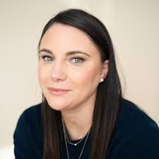 Erin Ryder's Instagram, Twitter & Facebook