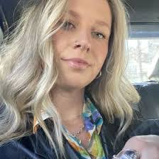 Savannah Wetzel's Instagram, Twitter & Facebook