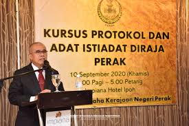 Setiausaha agung pas, datuk takiyuddin hassan dalam kenyataan pada jumaat mengesahkan perkara tersebut. Kursus Protokol Pejabat Setiausaha Kerajaan Negeri Perak Facebook