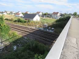 Images from the scene show the wreckage lying in a steep wooded area. Accident Au Pont De La Garenne A Romilly Sur Seine On A Entendu Un Choc D Une Violence Extreme