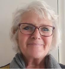 Heather Mcroberts's Instagram, Twitter & Facebook