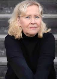 Hi sweetheart I need a message from you my love 😍