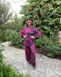 Long overdue post, but here's the David Bowie inspired quilt made for my  sweet sis for Christmas! (I need to get better at taking pics of my quilts,  but there's always next