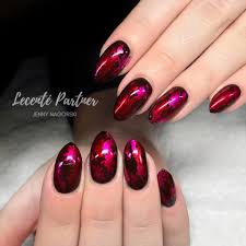 Black And Red Cat Eye Nails Lecente Foils With Images Neon Acrylic Nails Gel Nail Designs Cat Eye Nails