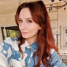 Eleonora Cavalli (@_Eleonora_C)