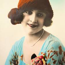 Buy RESERVED for Melissa Till 9 Nov