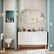 Nvie D Une Ambiance Zen Dans La Salle De Bains Avec Un Miroir En Forme De Galet Et Des Teintes D Miroir Salle De Bain Leroymerlin Salle De Bain Salle De