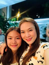 Mỹ Tâm khoe 'bản sao' hoàn hảo của mình lúc nhỏ: Dân mạng phát hiện ra mối  quan hệ đặc biệt