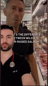 FARM-RAISED SALMON IS TOXIC!! 🍣❌😱 #doctor #health #weightloss #nutrition  #fatloss #fitness #food