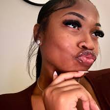 what workouts actually work for a flat stomach and toned shoulders and  arms?