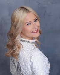 Roxie Meeks's Instagram, Twitter & Facebook