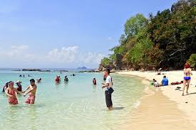 The building was officially open after tunku abdul rahman left his post as the prime minister. Tunku Abdul Rahman National Park 2 Islands Hopping Tour From Kota Kinabalu