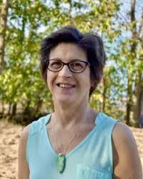 Stephanie Mondello's Instagram, Twitter & Facebook