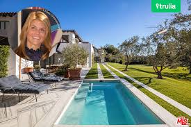 Loughlin and her fashion designer husband. Lori Loughlin S House Hits The Market In La Celebrity Trulia Blog