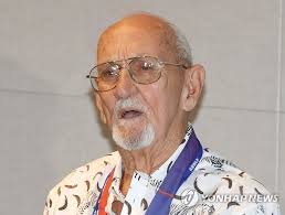 LEAD) Nonagenarian foreign veterans recount emotional Korean War memories