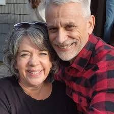 Beth Ressler's Instagram, Twitter & Facebook