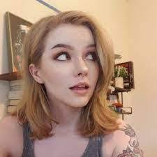 Kimberly Toon's Instagram, Twitter & Facebook