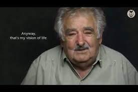 Siempre he pansado que para ser Politico primero hay que ser un buen ser  humano., Les dejo esta reflexion del Expresidente de Uruguay José Muijica.,  Y mi mayor consejo para este 2021 mi Gente ...