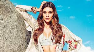 Kriti Sanon Fitness Workout Training Diet Schedule And Routine Secrets Of Kriti S Fit Body Newsx Kriti's diet consists of eggs, brown bread, chicken/fish, dal, vegetables, sweet potato, protein shakes and brown rice. kriti sanon fitness workout training
