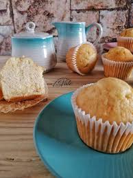 Molto saporiti grazie all'aggiunta di banane schiacciate e alla panna nell'impasto. Muffin Alla Panna Super Soffici Ricetta Veloce E Senza Burro