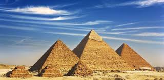 3 dintre cele mai cunoscute piramide ale egiptului se găsesc în giza necropolis, deși, în realitate, în regiunea egiptului antic există circa 140 de piramide. Egipt VacanÈe In Sharm El Sheikh Cairo Hurghada Cocktail Holidays