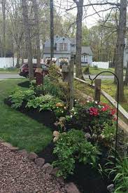 The system has 13 branches and more than 150 active stations in philadelphia , pennsylvania , its suburbs and satellite towns and cities. 10 Split Rail Fence Ideas Fence Landscaping Front Yard Front Yard Landscaping