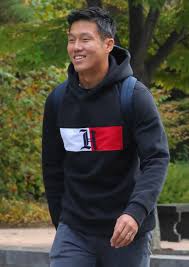 우리 선수 가운데 처음 코로나19 확진 판정을 받은 사례도 나왔습니다. 1rgimhuyl67mnm