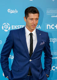 Lewandowski играет с 2014 в бавария мюнхен (фкб). Bayern Germany On Twitter Robert Lewandowski Attending The T Mobile Ekstraklasa Gala In Warsaw Http T Co Mbuy7pnmfo