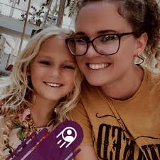 Why is my Sims 2 twin baby completely blacked out?