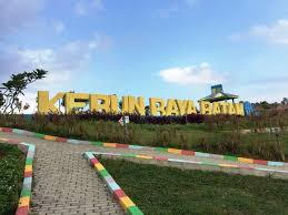 Dibangun pada tahun 1992 di bawah pimpinan bj. Wisata Batam Riau Yang Ngehits Gerai News
