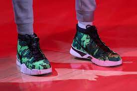 A long pg that can defend many roles yet still struggles with the long ball. Giannis Antetokounmpo Spotted Sporting A Bright Green Undefeated X Nike Kobe 1 Protro Nike Nike Kicks Sneakers