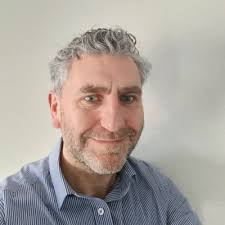 6 months ago to the day (9th March) I was hit by that car. 💥💥💥 Back in  this week for more x rays and scans. Some comparatively minor stuff still 