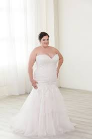 Strapless Mermaid Plus Size Wedding Dress Plus Size Bridal In Portland Or Lace Fit And Flare Fit N Flare Wedding Dress Plus Size Wedding Plus Size Brides