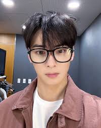 older women not commenting