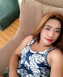 Dads when they answer the phone: “hmmmmmyellow…?” My dad: