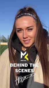 Tara Burden's Instagram, Twitter & Facebook