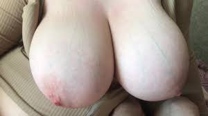 ロシア人学生を巨乳で犯してやって来た