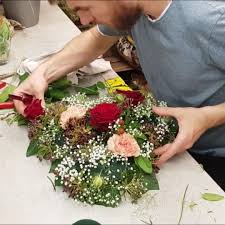 Blumenherz Farbenfroh Video In 2020 Blumen Blumenarrangements Garten Design