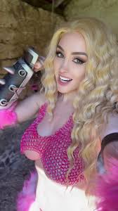Barbie Cosplay Fun with Tabitha Lyons
