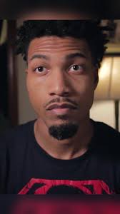 Only have ☝🏽 1 light source to use for your video? 🤔 NO Problem! This is  how you can turn ☝🏽 1 light source into ✌🏽2. #videolighting #videohack  #videotutorial #videogrpaher #videoeditor