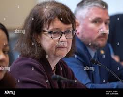 Eleanor bennett hi-res stock photography and images