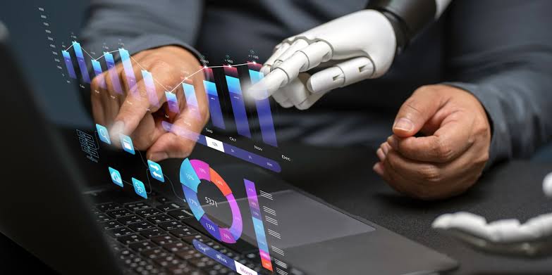 Artificial Intelligence (AI) in Decision Making: Role & Examples