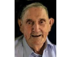 Karl Buck's Instagram, Twitter & Facebook