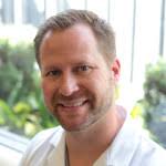 Dr. Ashton Lee, MD, Vascular Surgery